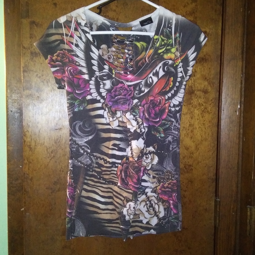 Rue 21 shirt
